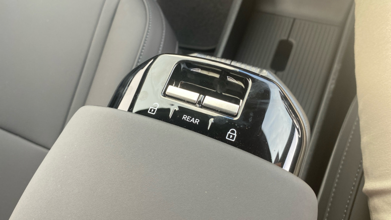 Volvo EX30 200kW SM Extended Range Plus 69kWh 5dr Auto Electric Estate